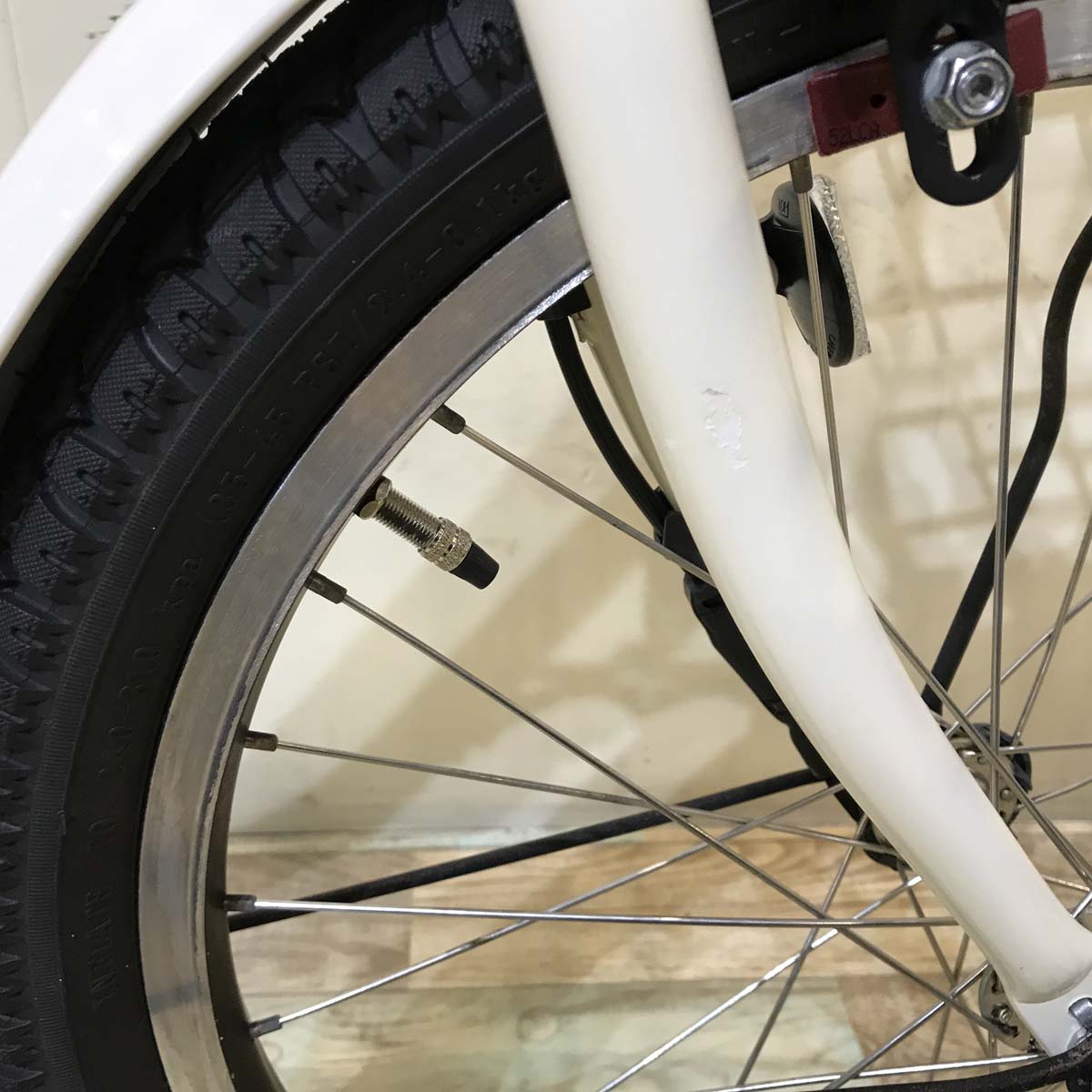 【8/31までにご注文の方限定】【送料無料!】【中古レンタル】【A】ブリヂストン bikke 2 e ビッケ ツー イー ホワイト 20インチ KX005