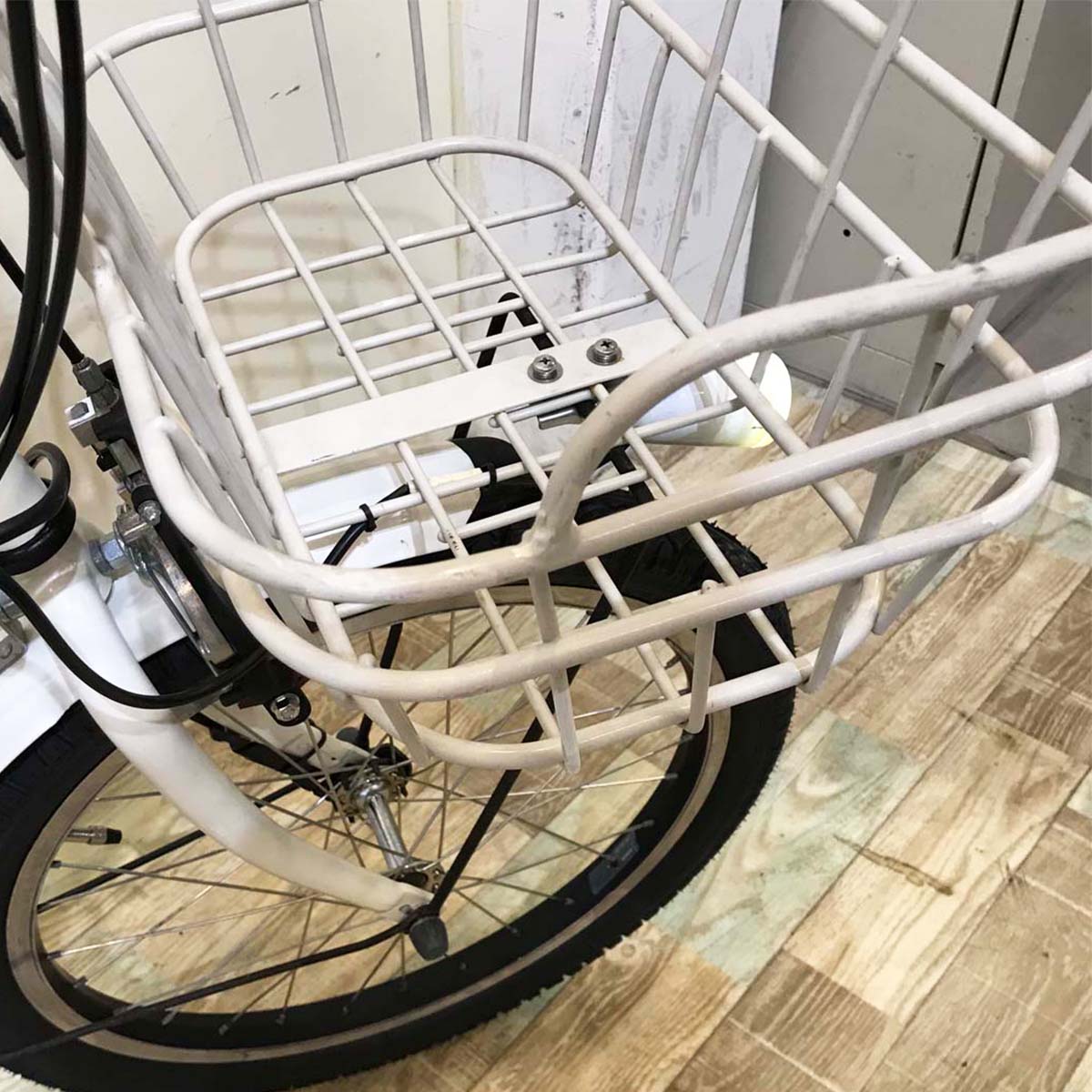 【8/31までにご注文の方限定】【送料無料!】【中古レンタル】【A】ブリヂストン bikke 2 e ビッケ ツー イー ホワイト 20インチ KX005