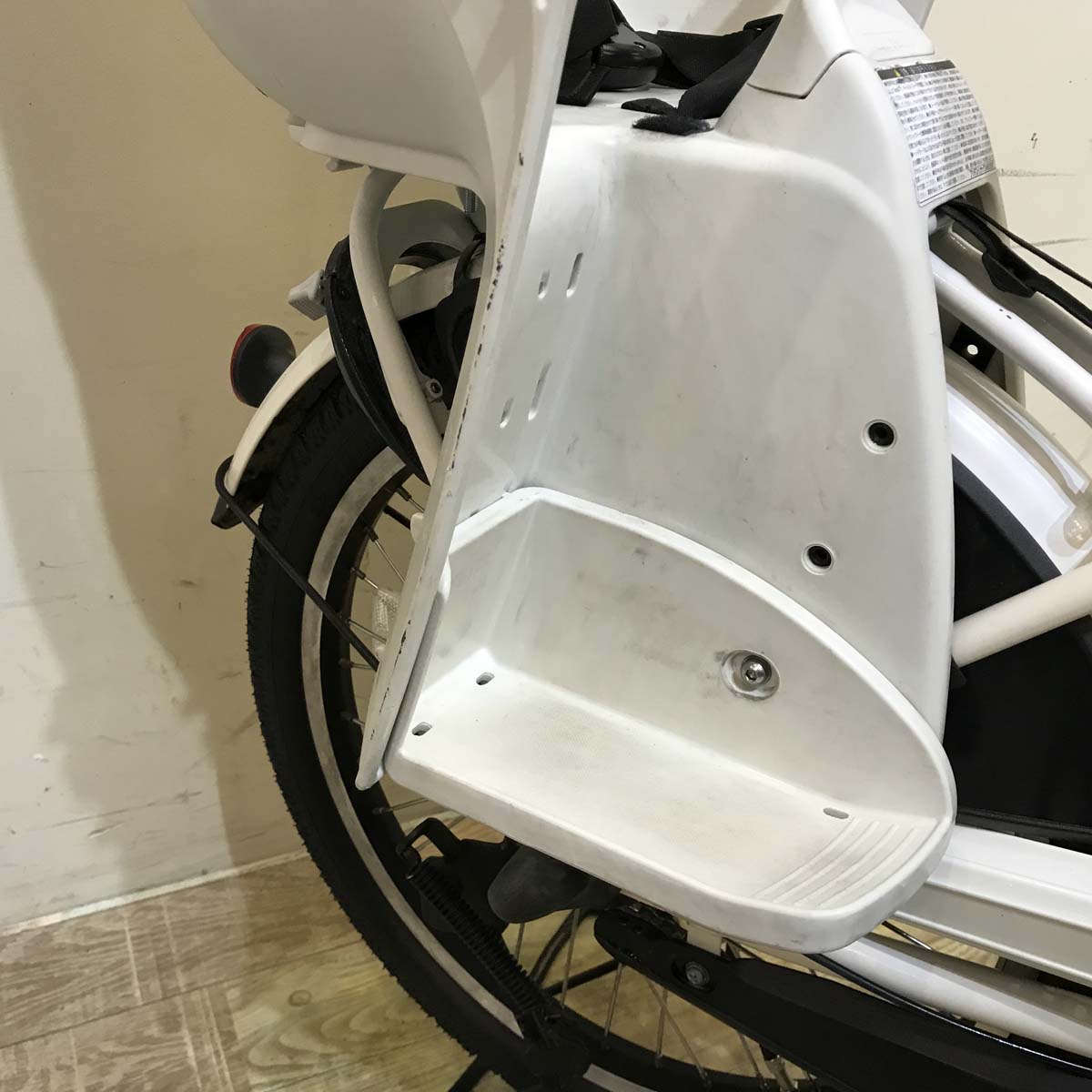 【8/31までにご注文の方限定】【送料無料!】【中古レンタル】【A】ブリヂストン bikke 2 e ビッケ ツー イー ホワイト 20インチ KX005