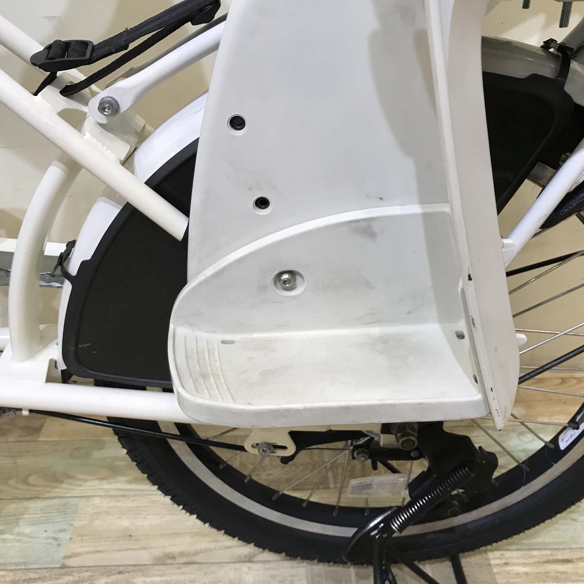 【8/31までにご注文の方限定】【送料無料!】【中古レンタル】【A】ブリヂストン bikke 2 e ビッケ ツー イー ホワイト 20インチ KX005