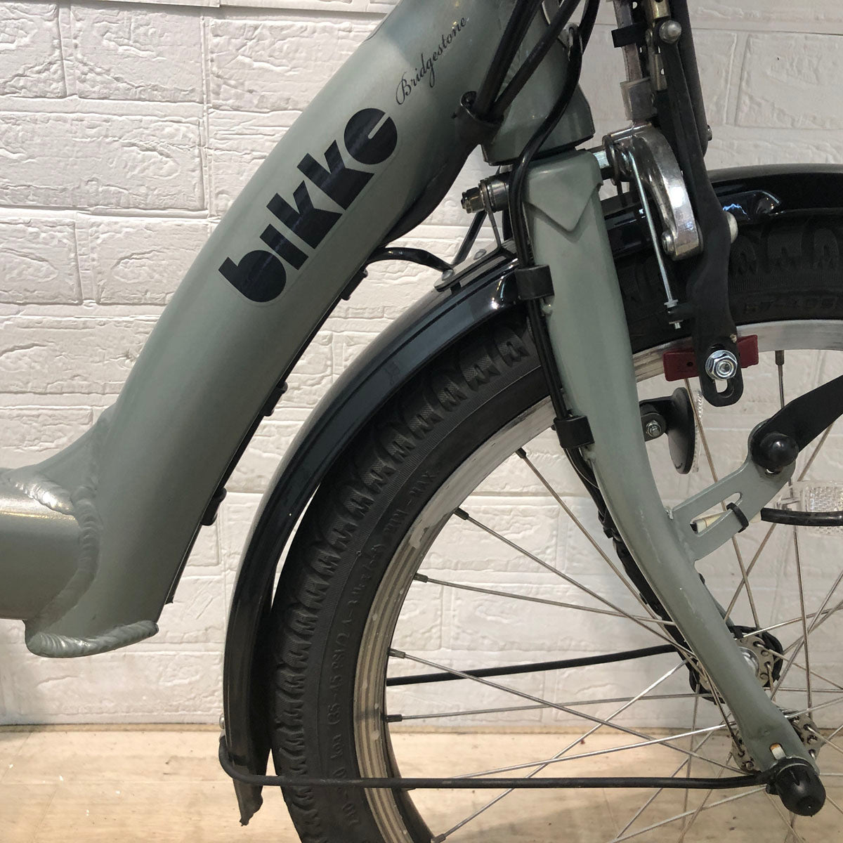 【8/31までにご注文の方限定】【送料無料！】【中古レンタル】ブリヂストン bikke POLAR e ビッケ ポーラーe カーキ 20インチ SR396Y 【B】【横浜在庫】